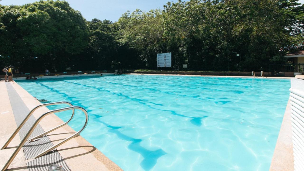 Reddoorz Premium @ Ouan'S The Farm Resort لوسينا المظهر الخارجي الصورة