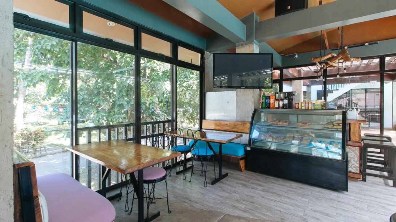 Reddoorz Premium @ Ouan'S The Farm Resort لوسينا المظهر الخارجي الصورة