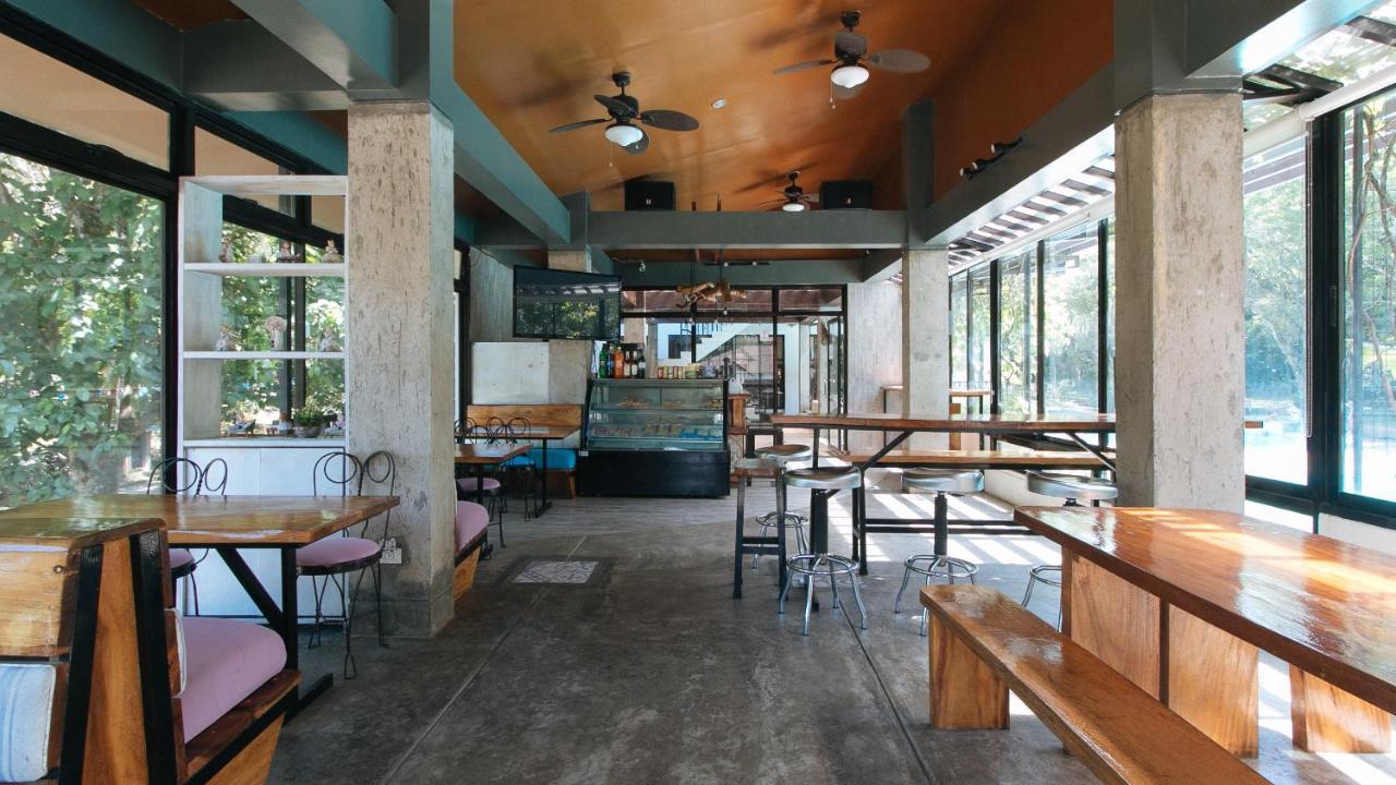 Reddoorz Premium @ Ouan'S The Farm Resort لوسينا المظهر الخارجي الصورة